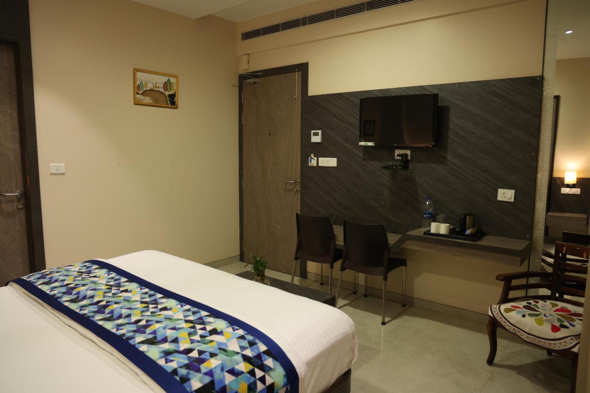 Hotel Pinaka Inn Lucknow Exterior foto