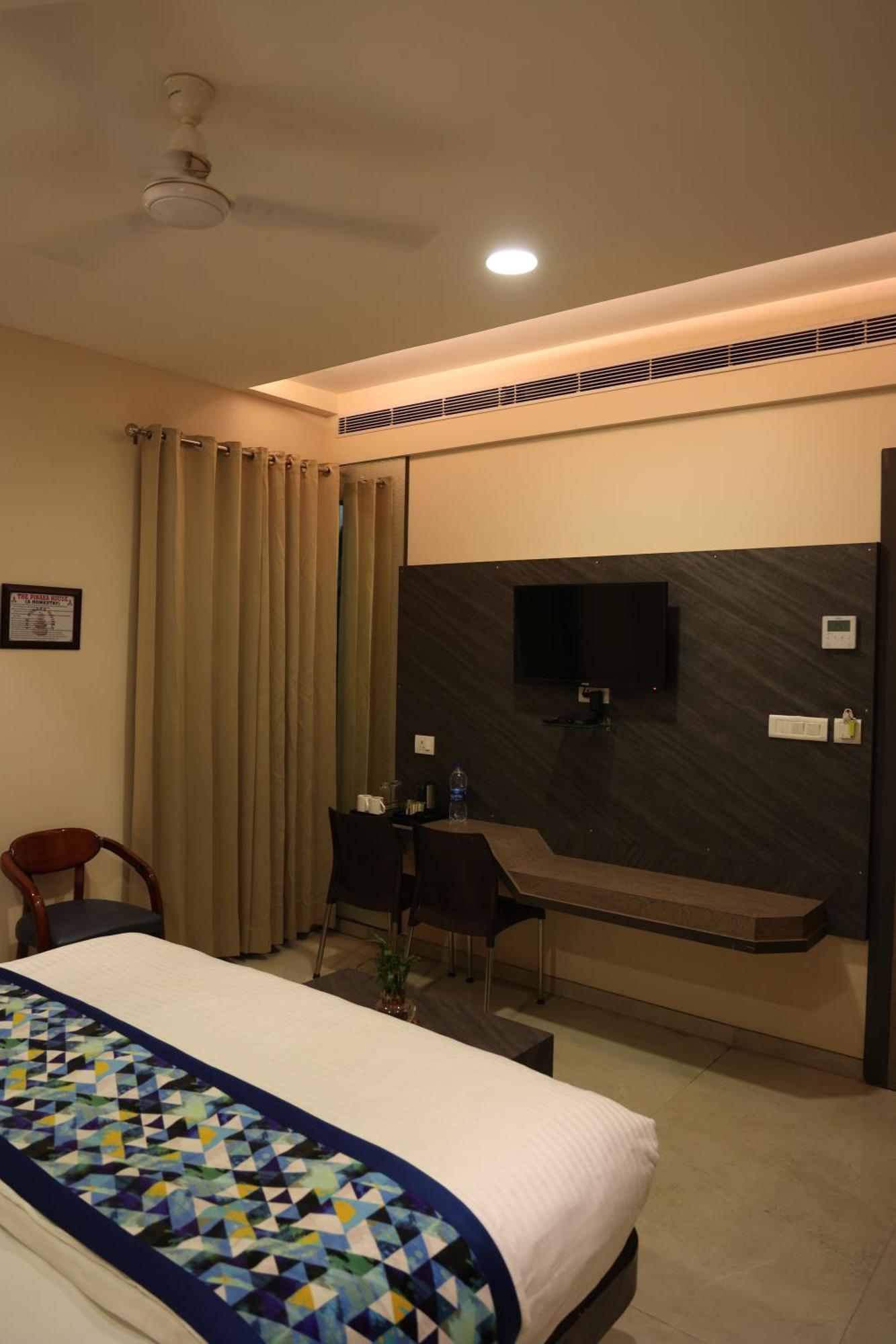 Hotel Pinaka Inn Lucknow Exterior foto