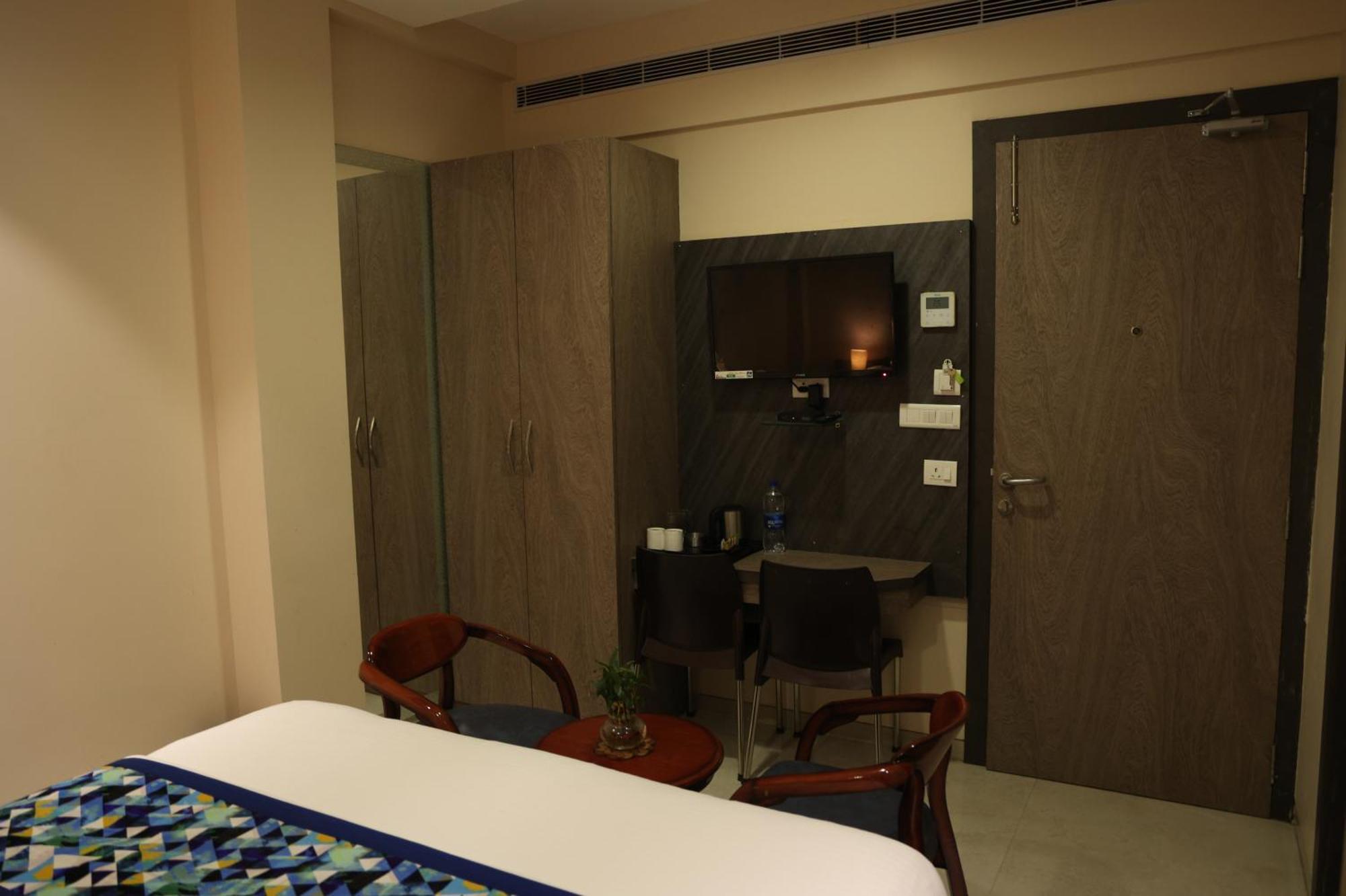 Hotel Pinaka Inn Lucknow Exterior foto